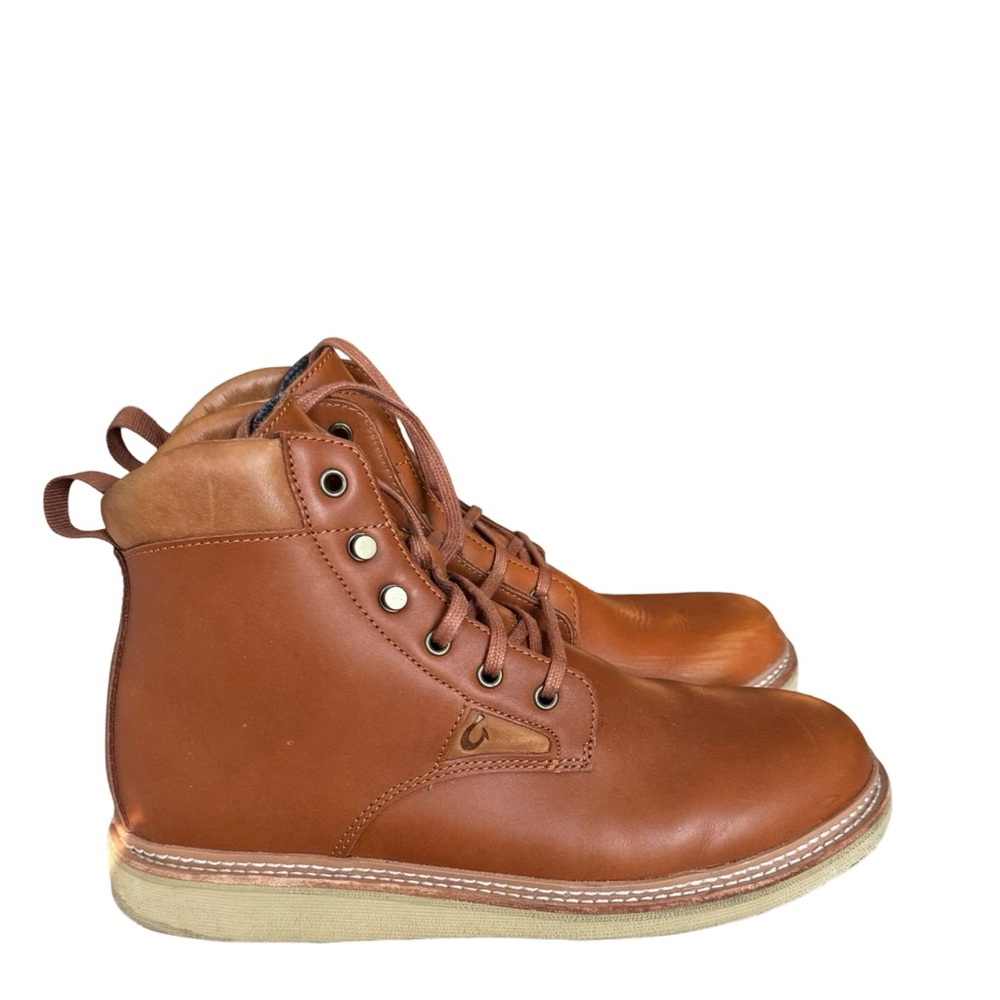 OLUKAI KILAKILA BOOT SIZE 10.5 MENS